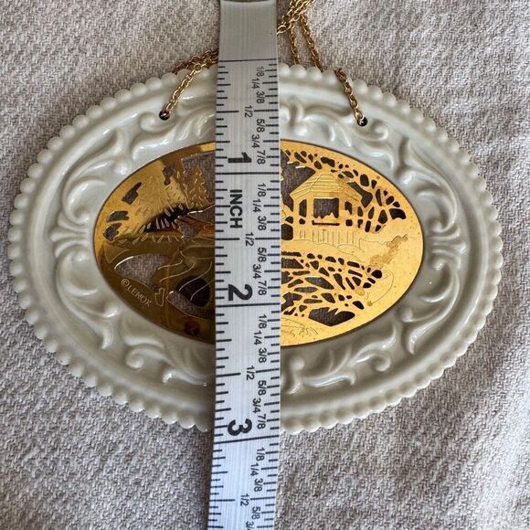 Lenox Christmas Ornament Gold Skaters - Picture 7 of 7